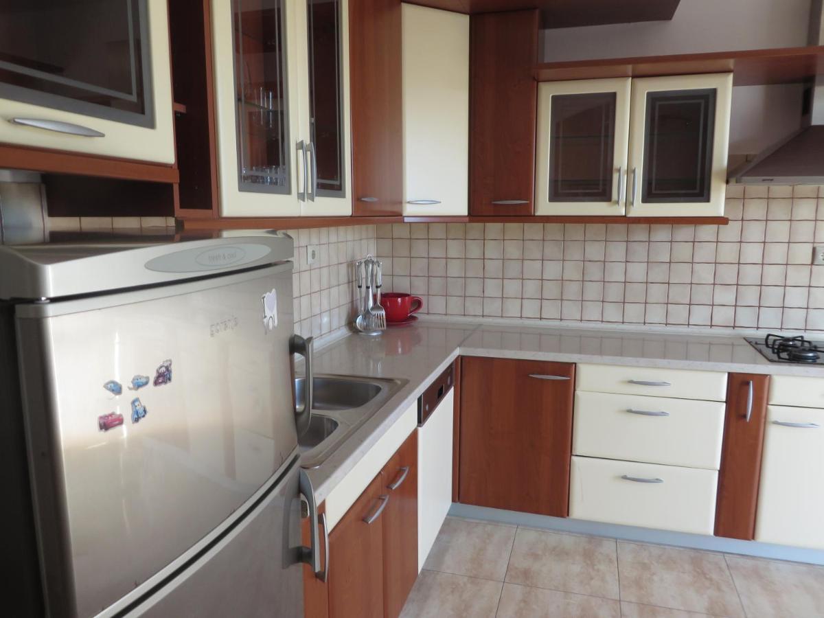 Apartments Tonka Пакоштане Экстерьер фото