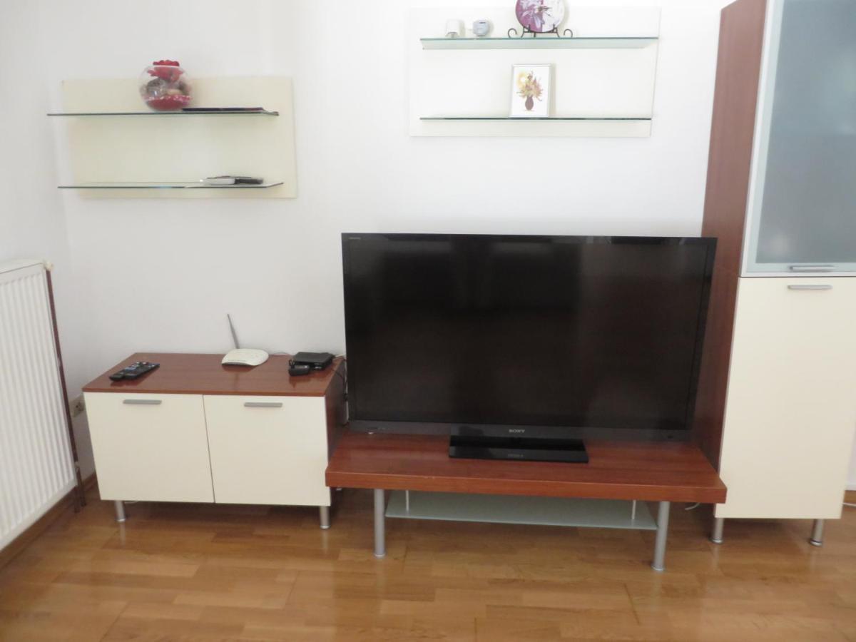 Apartments Tonka Пакоштане Экстерьер фото