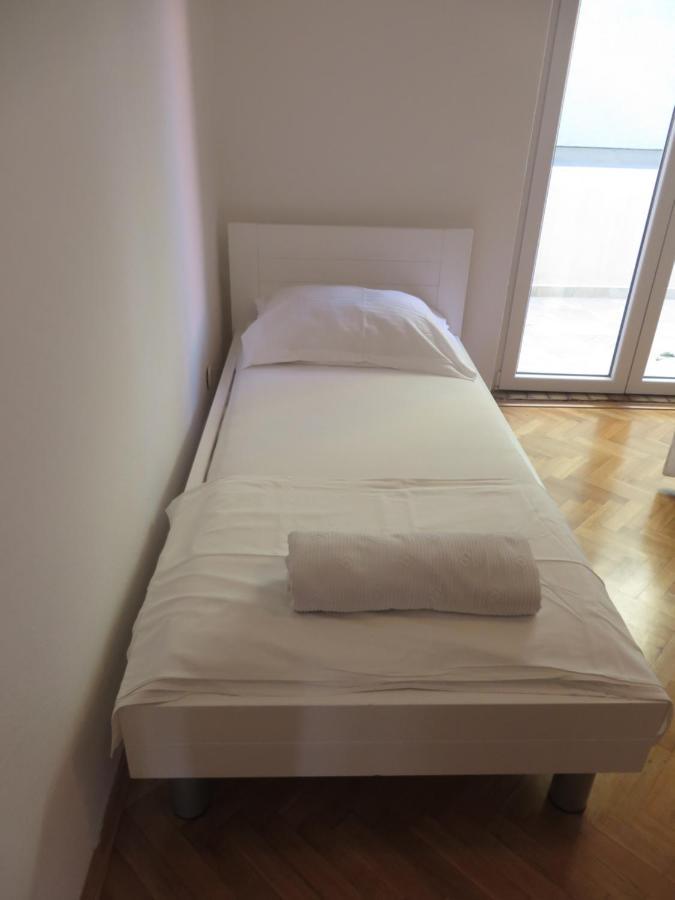 Apartments Tonka Пакоштане Экстерьер фото
