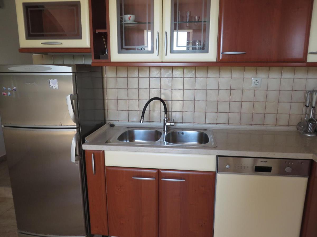 Apartments Tonka Пакоштане Экстерьер фото